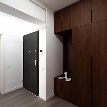 公寓 Soni Luxury 288 Plaza With Free Private Parking & Self Check-in 布加勒斯特