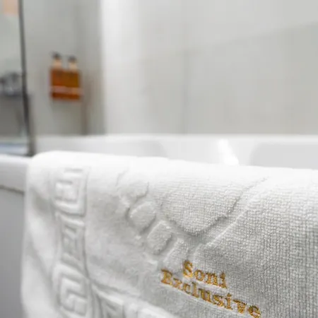 公寓 Soni Luxury 288 Plaza With Free Private Parking & Self Check-in 布加勒斯特